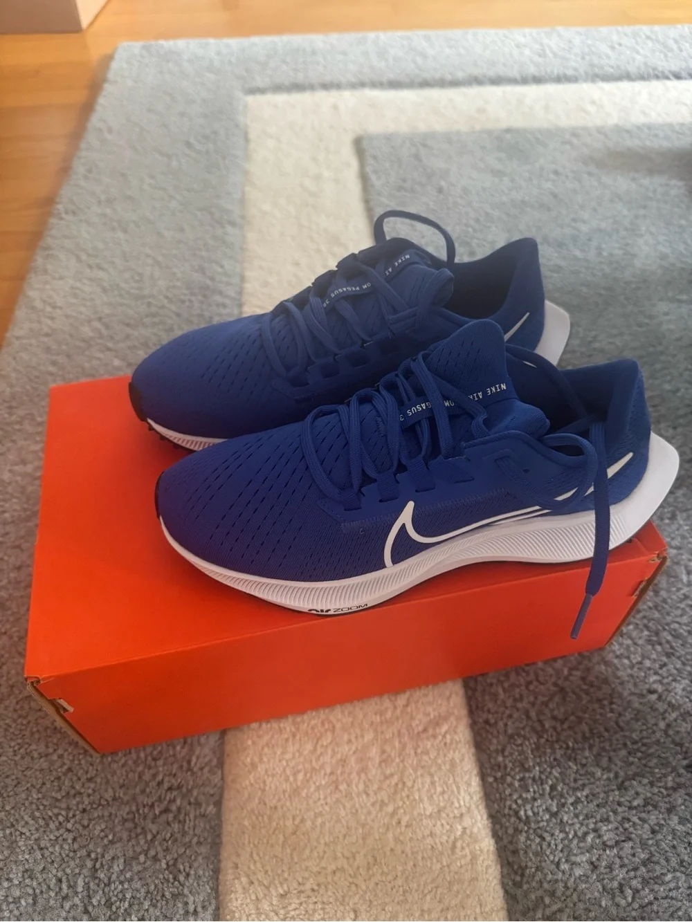 Nike Women’s Air Zoom Pegasus - Royal Blue & White